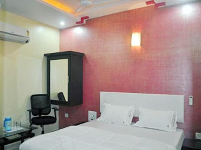 Hotel Om Residency Mumbai Room photo