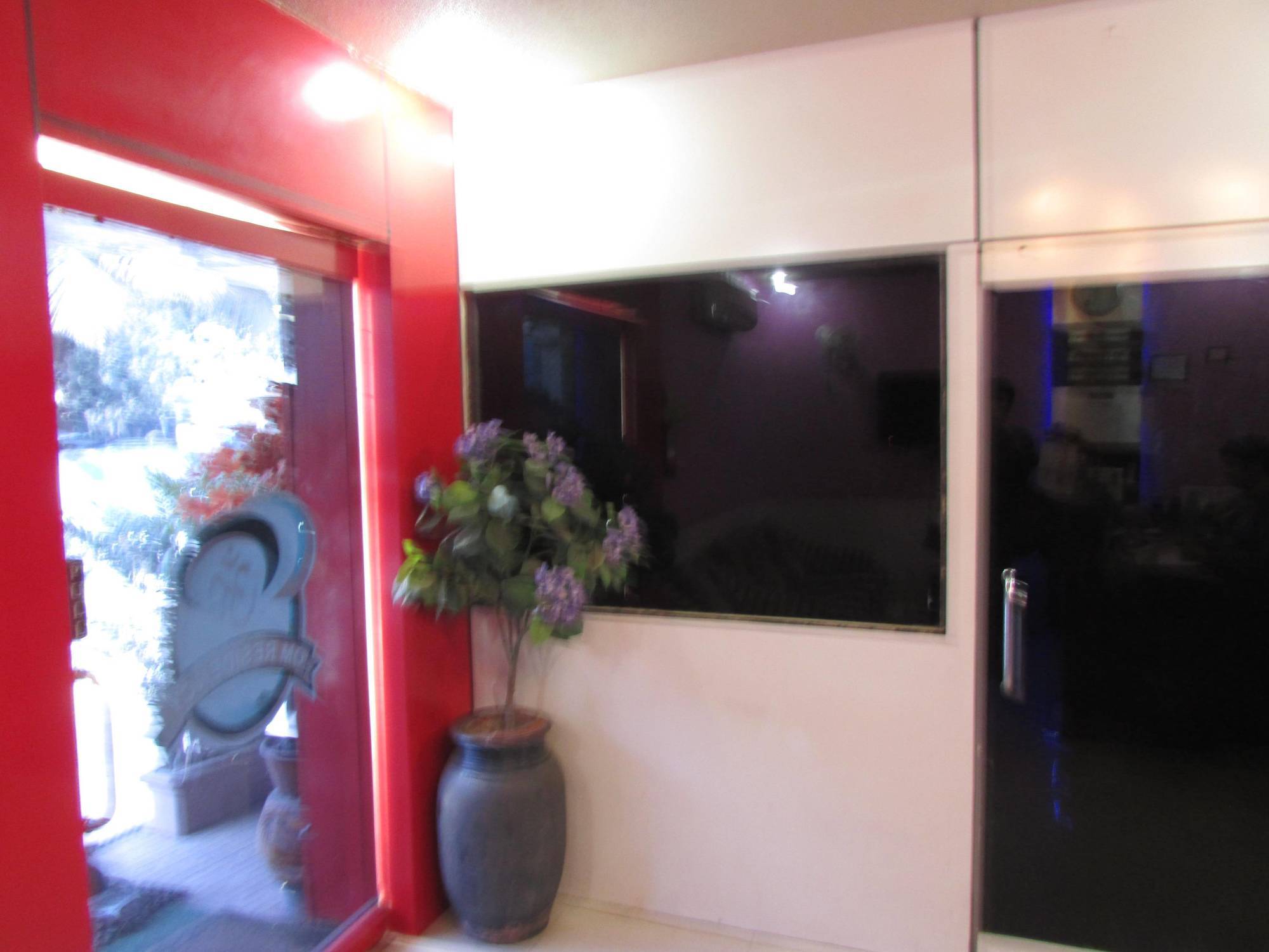 Hotel Om Residency Mumbai Exterior photo